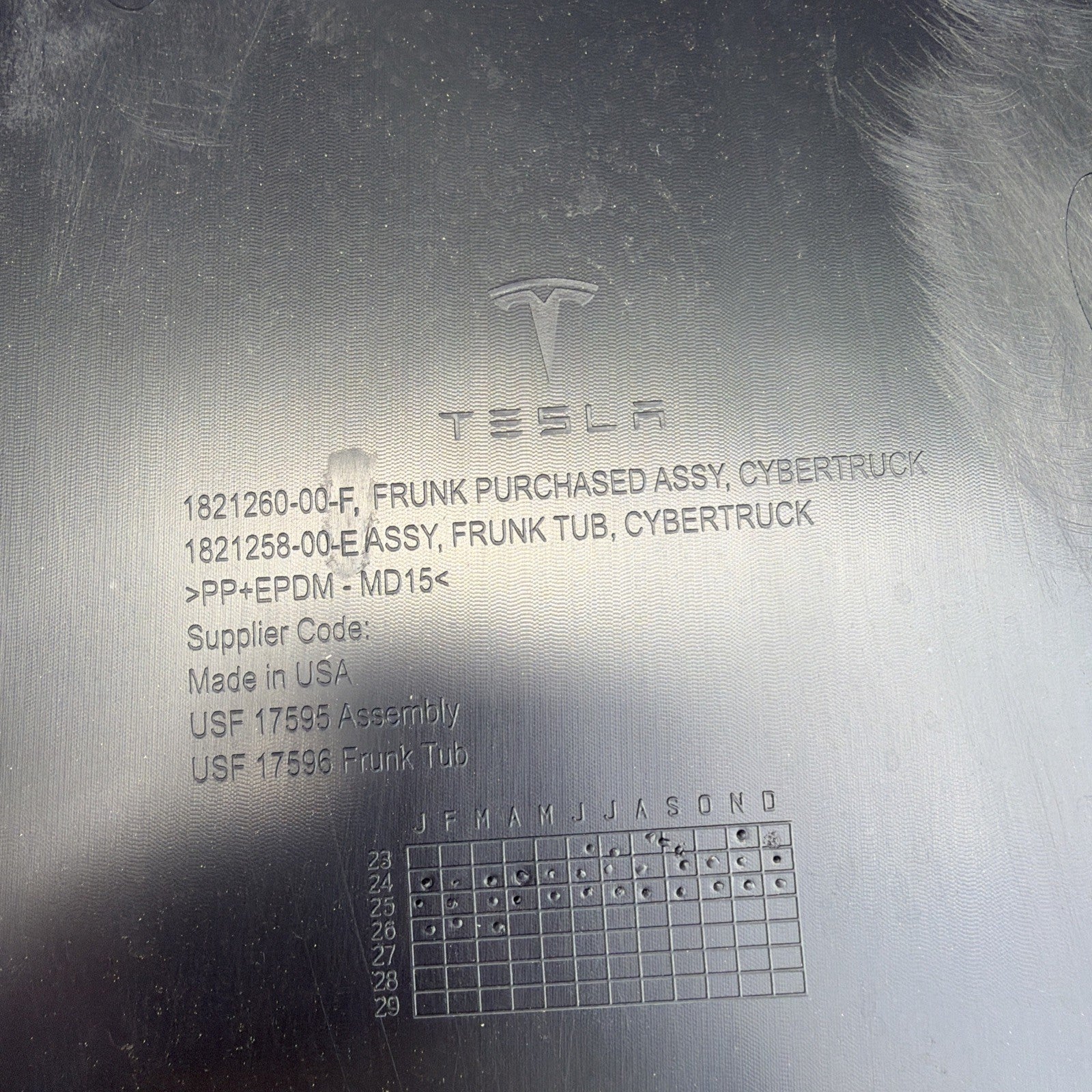 2024-2025 TESLA CYBERTRUCK CYBERBEAST FRONT TUB STORAGE  FRUNK  OEM