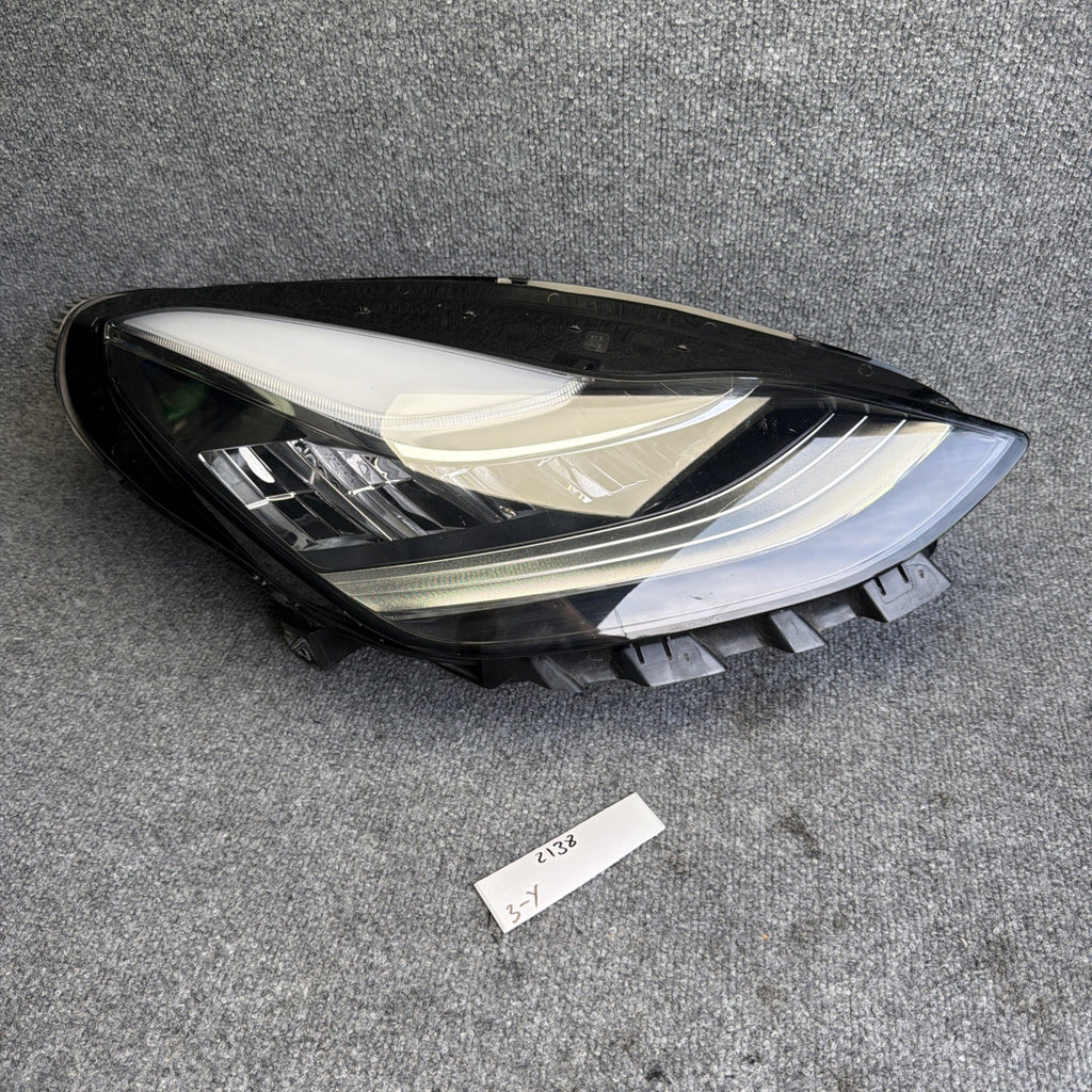 2017-2020 TESLA MODEL 3-Y HEADLIGHT RIGHT PASSENGER  1077372-00-L LED OEM