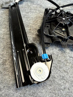 ♦️17-23 TESLA MODEL 3 FRONT RIGHT DOOR WINDOW REGULATOR W/ MOTOR OEM, 109662100L