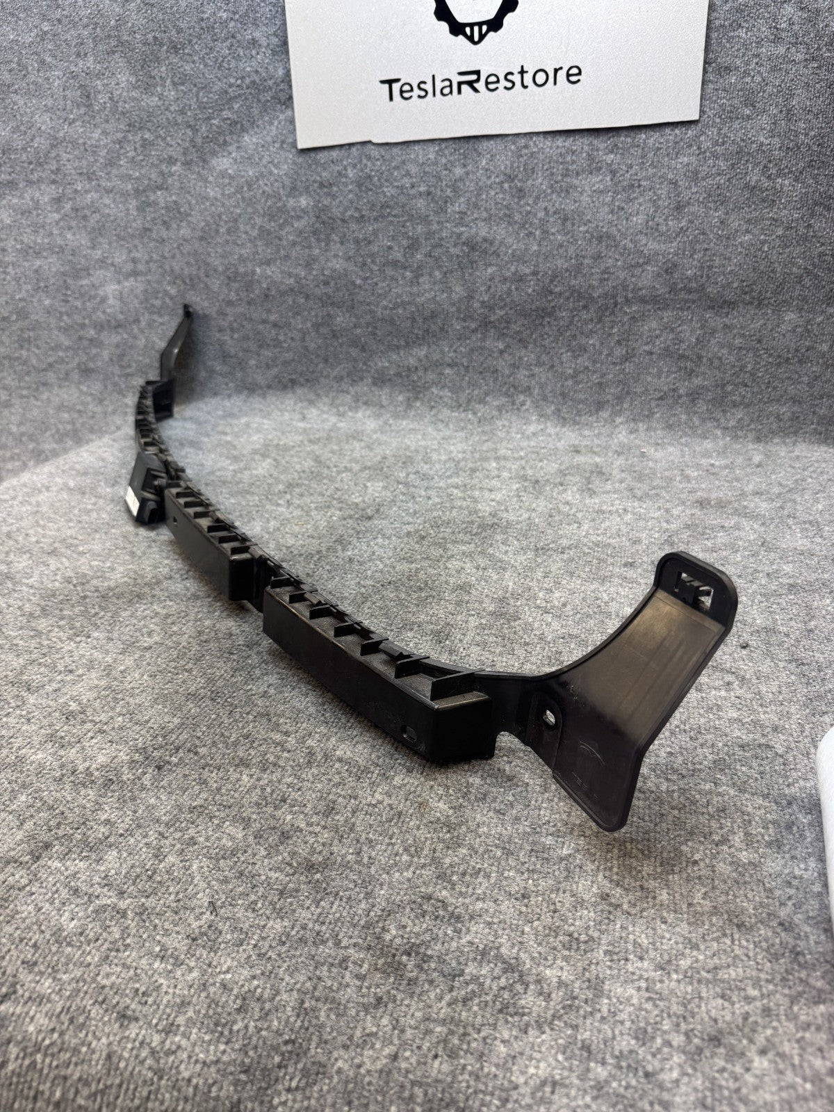 17-24 TESLA MODEL 3 Y REAR BUMPER SUPPORT BRACKET W/ BCM CONTROL OEM, 109785500F