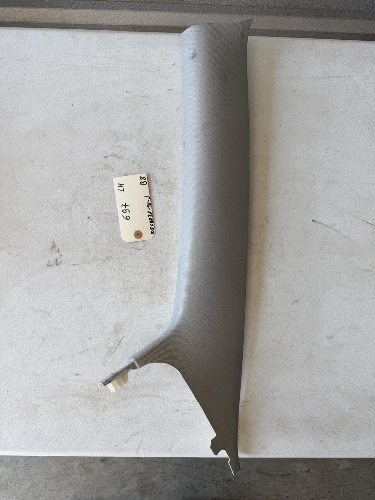 ♦️17-23 TESLA MODEL 3 FRONT LEFT SIDE A PILLAR TRIM COVER PANEL OEM, 108623791J