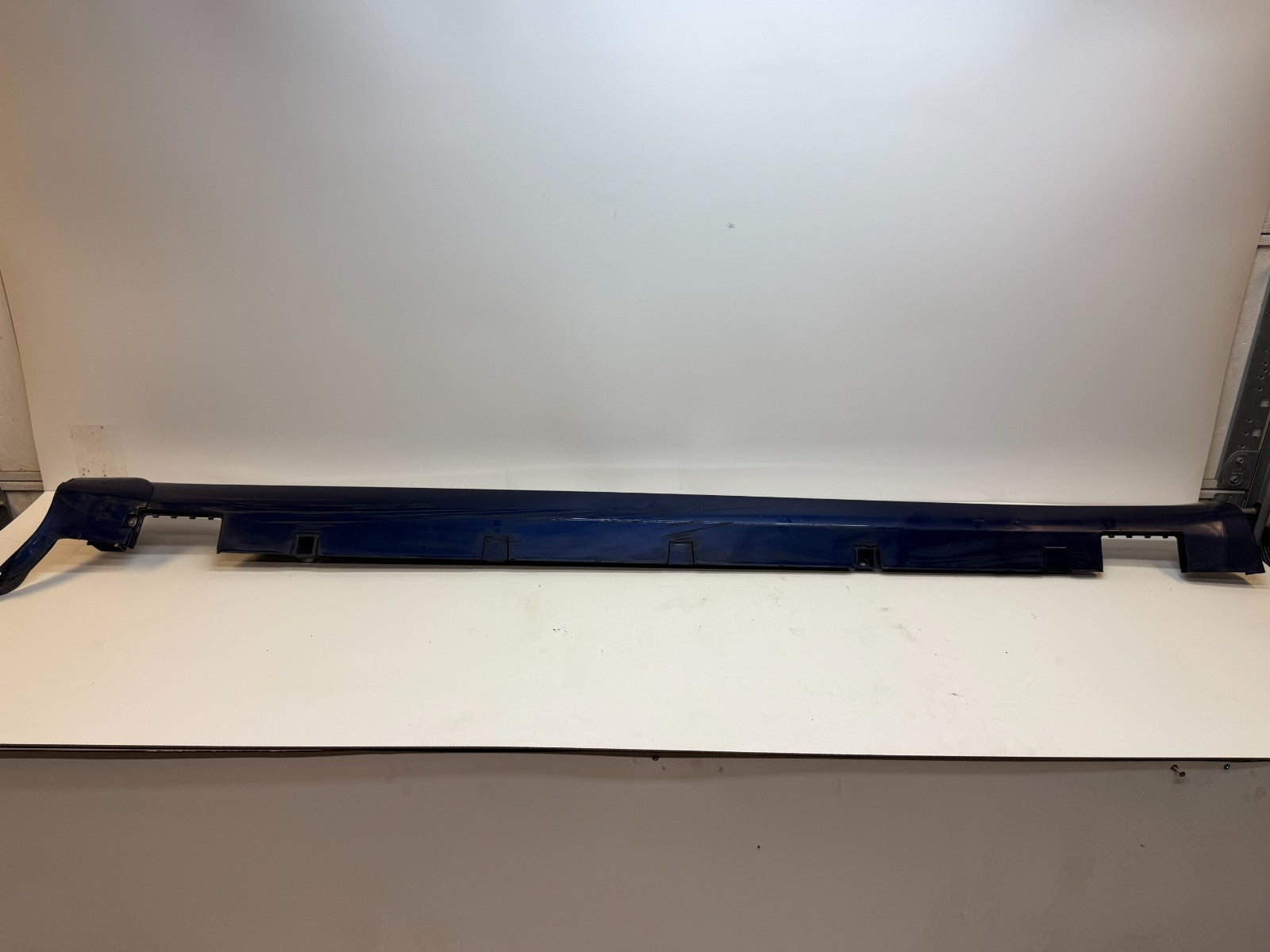 12-20 Tesla Model S Right Passenger Side Skirt Rocker Panel Shell 6005875-00-J