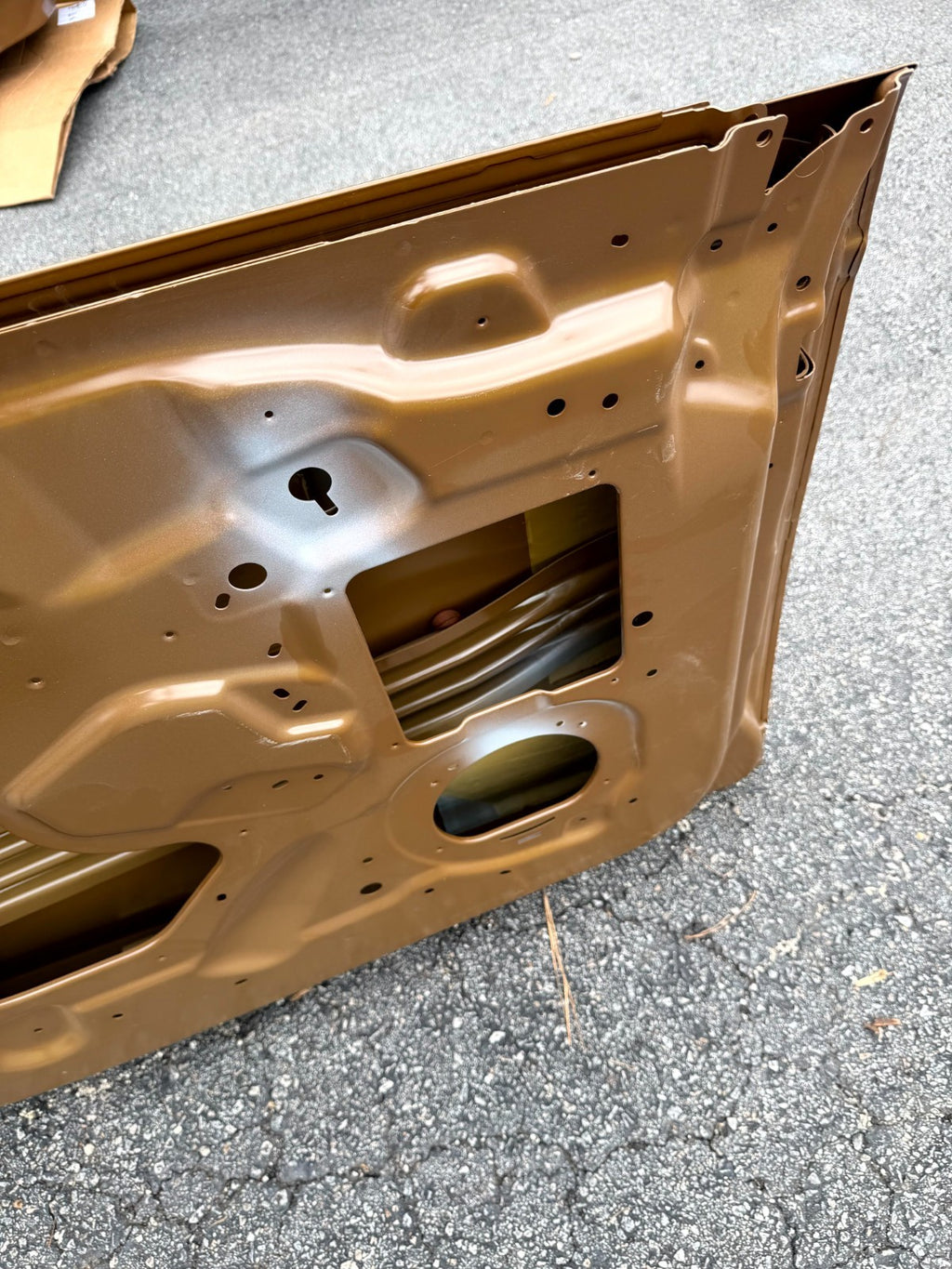 2016 - 2026 TESLA MODEL X FRONT LEFT DRIVER SIDE DOOR SHELL OEM, 1570495-E0-A