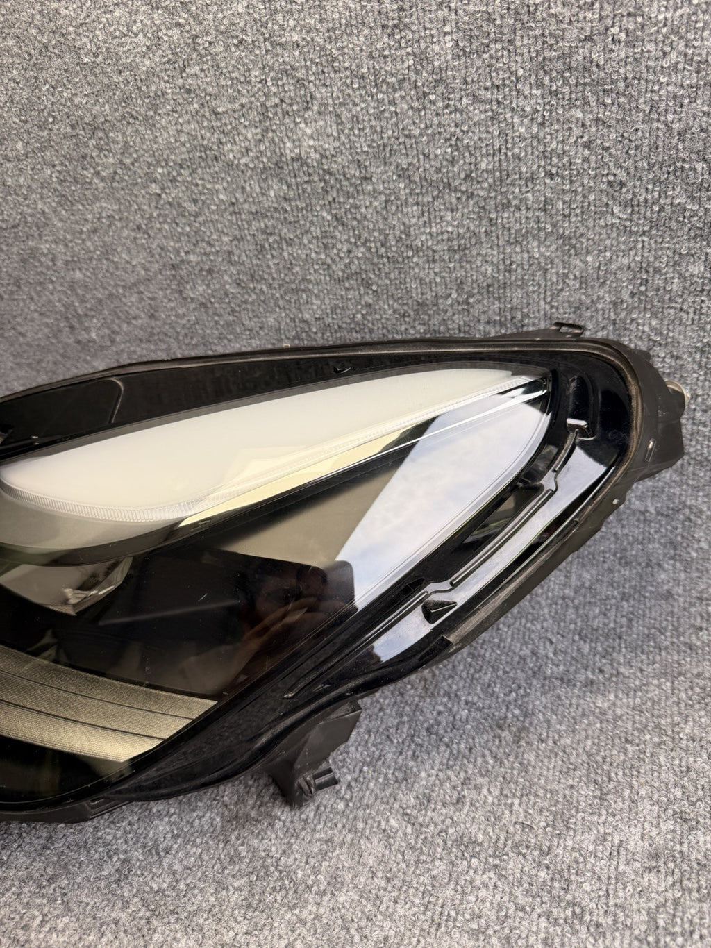 2021 2022 2023 2024 Tesla Model 3Y Left Driver Matrix LED Headlight 1514952-00-D