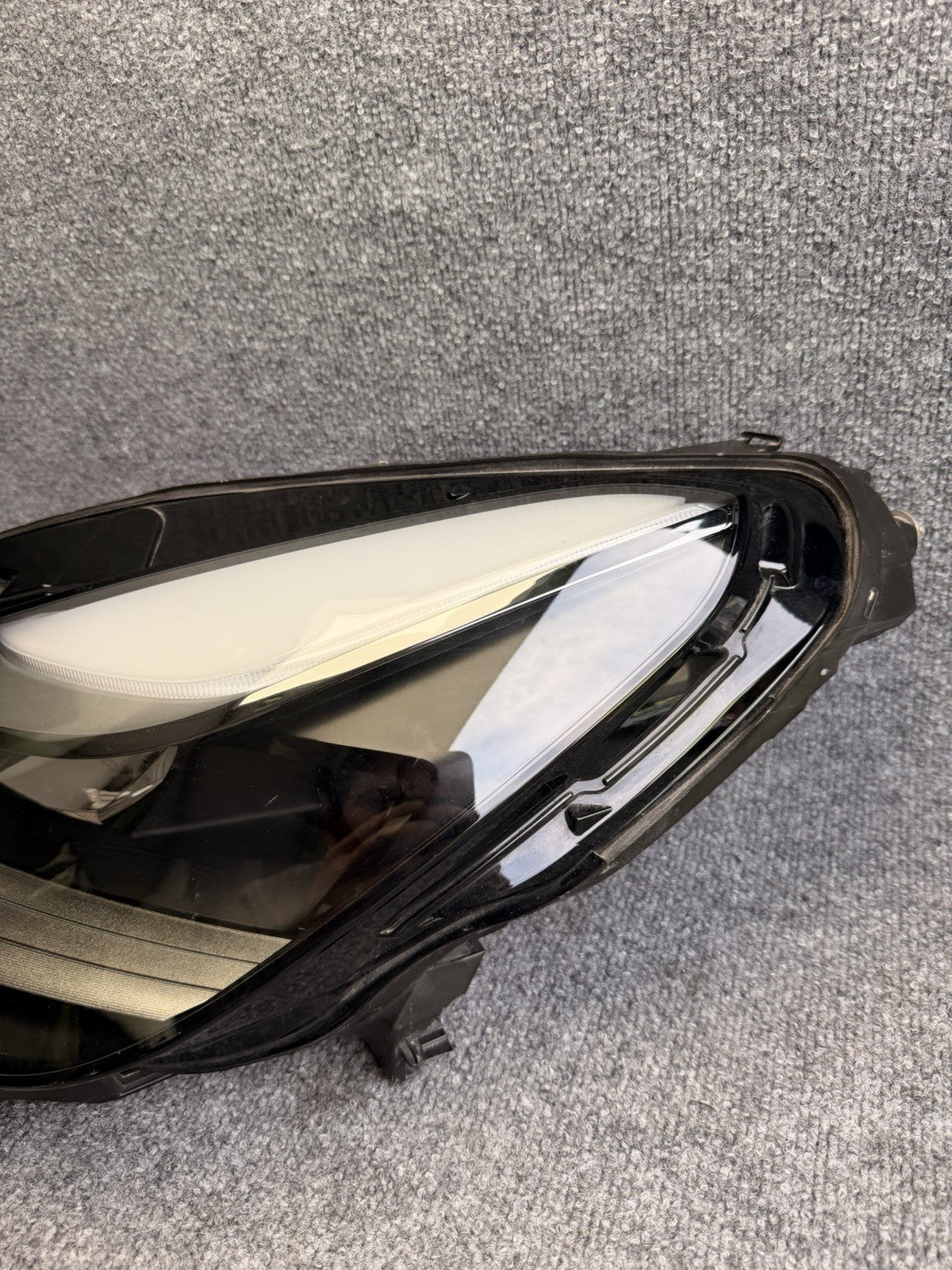 2021 2022 2023 2024 Tesla Model 3Y Left Driver Matrix LED Headlight 1514952-00-D