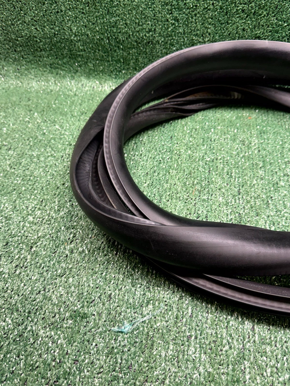 ♦️2017-2023 TESLA MODEL Y/3 REAR RIGHT SIDE DOOR WEATHERSTRIP SEAL OEM,149767500