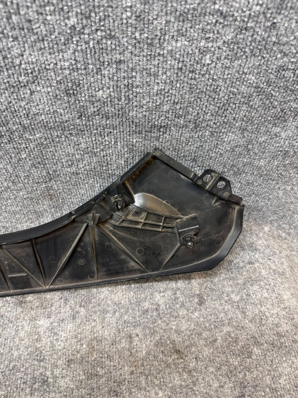 2016-2020 Tesla Model S OEM Front Center Underhood Apron Trim 1060474-00-D