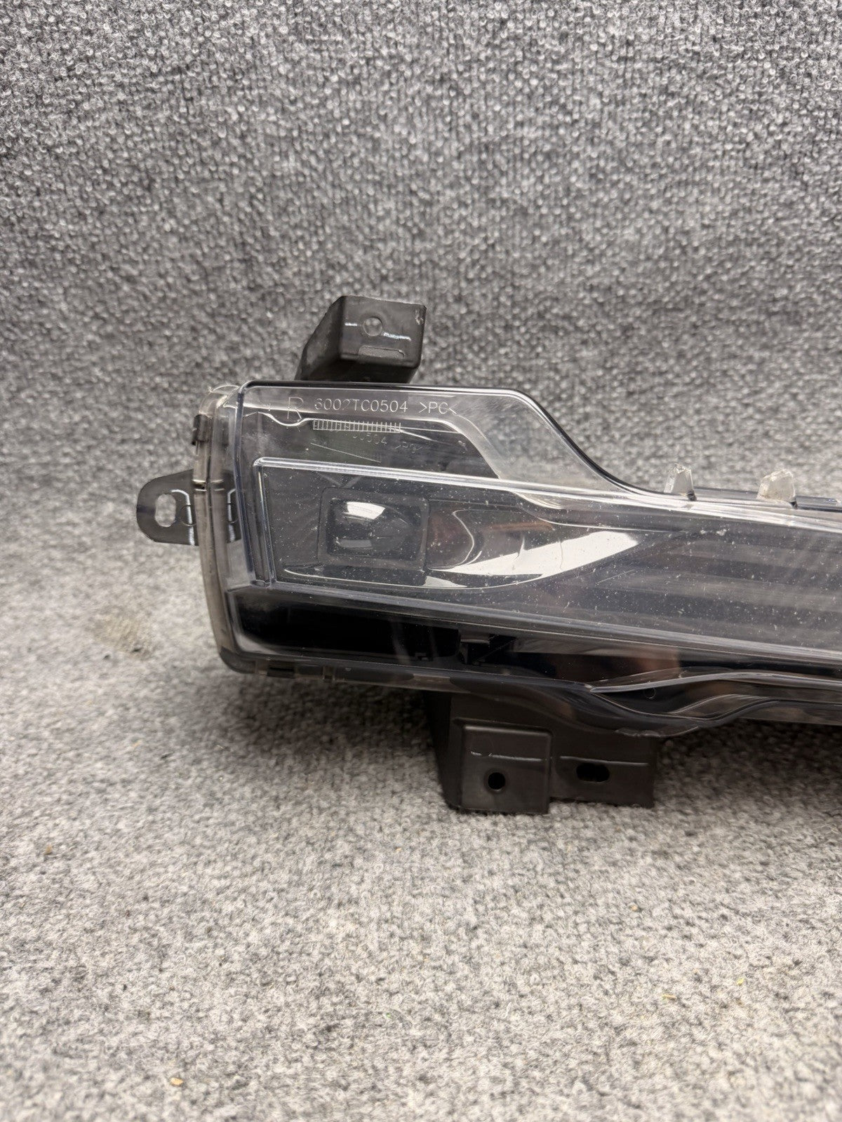 OEM Tesla Model 3 Y Right Passenger Fog Light Signature Lamp 1077392-00-F New