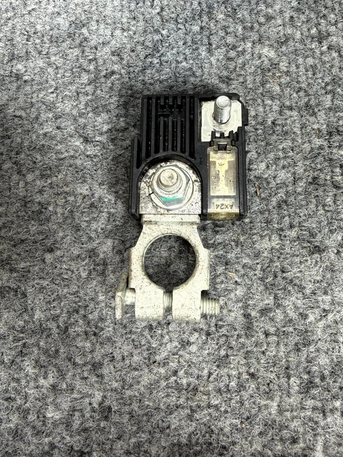 2016-2020 Tesla Model X Positive Battery Terminal W/o Cable OEM, 1055405-00-B
