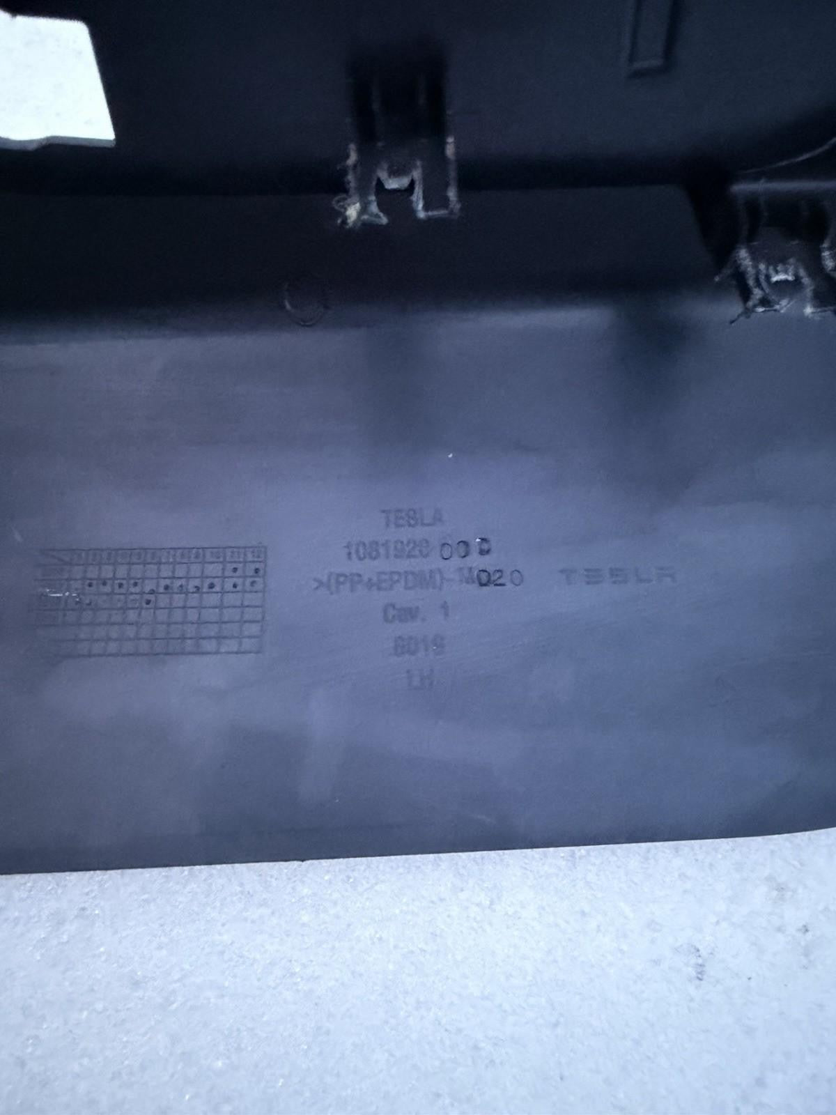 ♦️ 2016 - 2021 TESLA MODEL X LEFT SIDE PANEL TRIM COVER OEM, 1081920-00-D