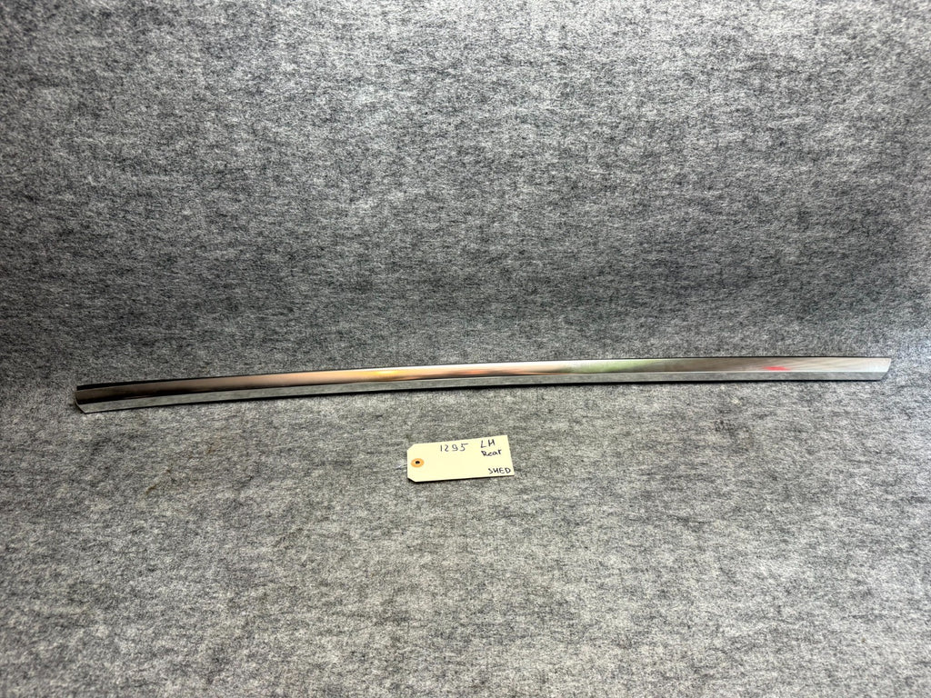 ♦️17–23 TESLA MODEL 3 REAR LEFT SIDE DOOR MOLDING TRIM STRIP OEM, 1080745-01-J