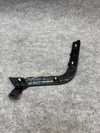 2020-2024 TESLA MODEL Y REAR RIGHT SIDE BUMPER RETAINER BRACKET OEM 1494037-00-A