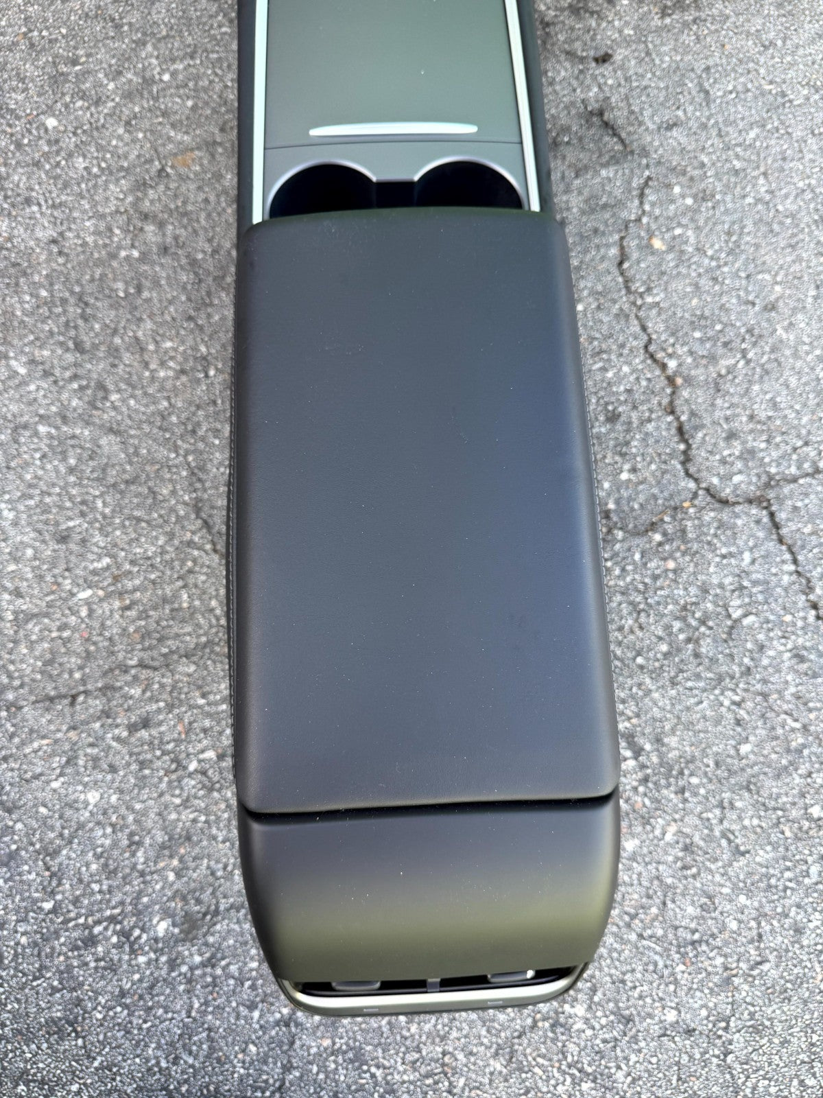 ♦️17-23 TESLA MODEL 3 CENTER CONSOLE ARMREST CUP HOLDER ASSEMBLY OEM, 175550171F