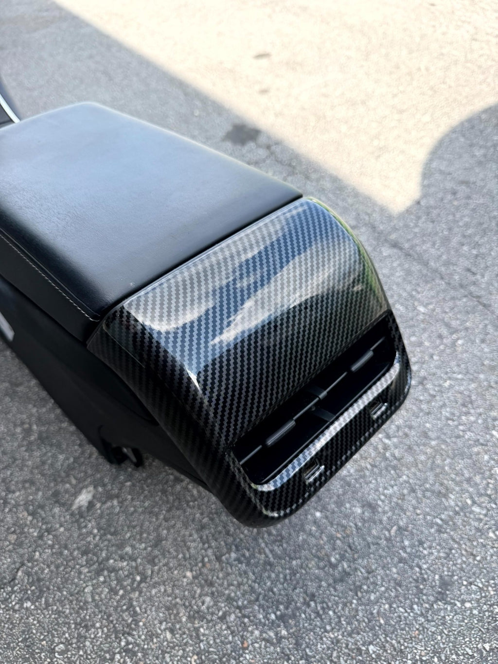2017 – 2023 TESLA MODEL 3 FRONT CENTER CONSOLE ARMREST OEM, 1755501-99-A