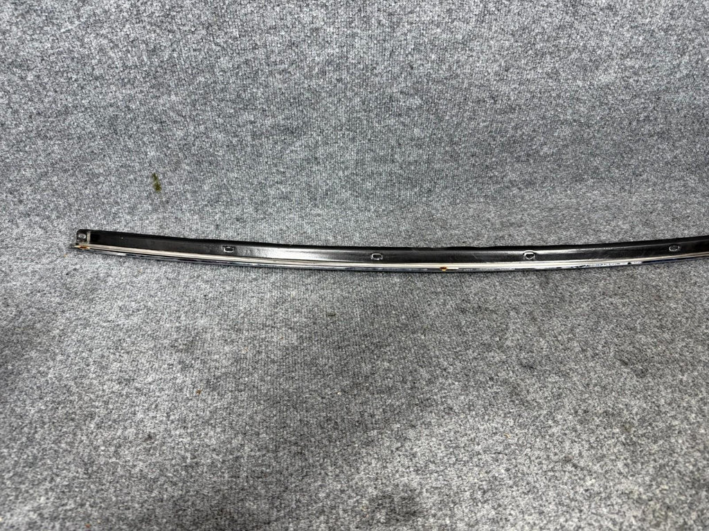 2016-2020 Tesla Model X Front Right Upper Door Window Molding OEM, 1128872-00-G