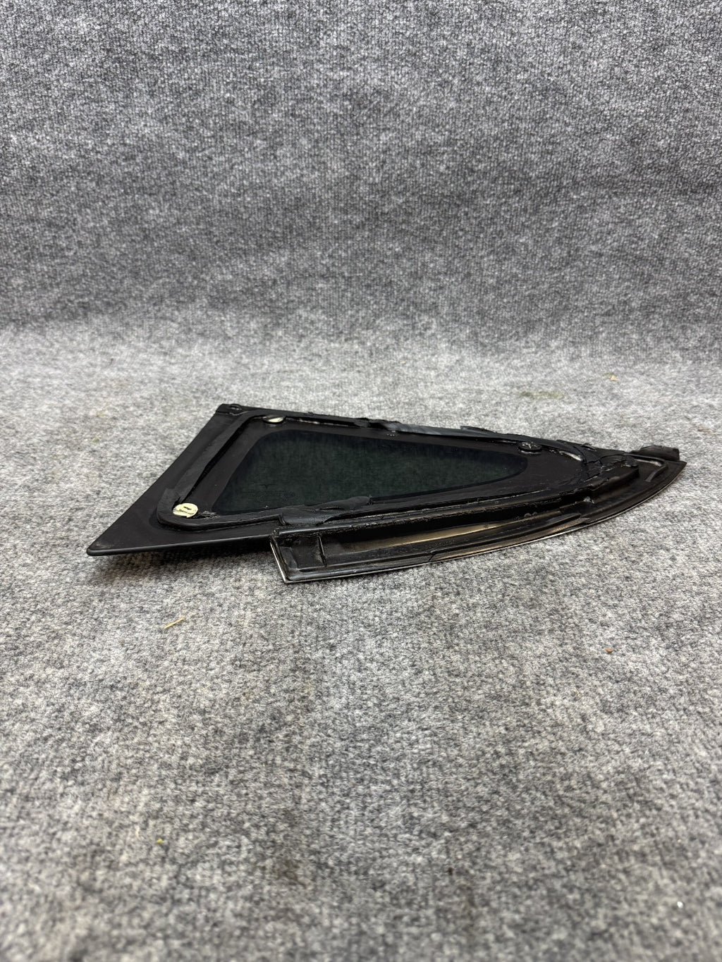 2017 - 2023 TESLA MODEL 3 REAR RIGHT SIDE WINDOW QUARTER GLASS OEM, 43R-004529