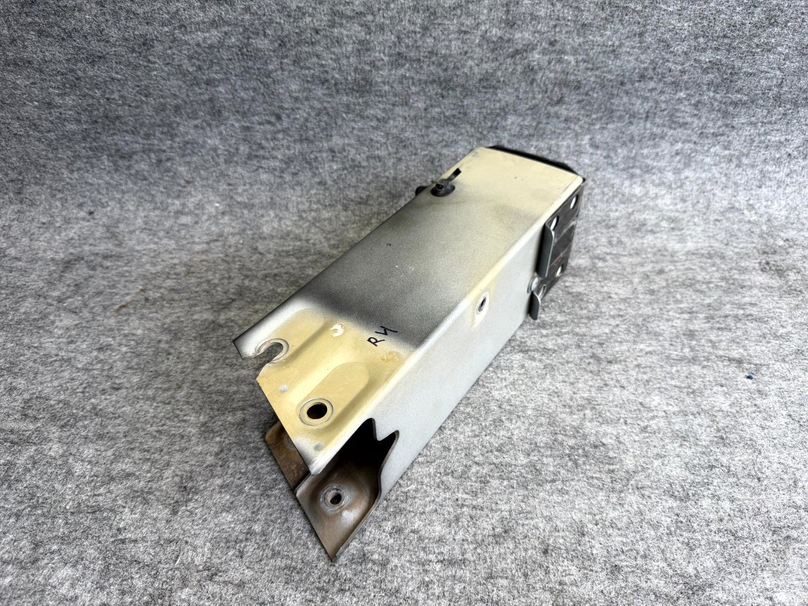 ♦️17-23 TESLA MODEL 3 RIGHT BUMPER REINFORCEMENT BAR CRUSH CAN OEM, 1088149-00-F