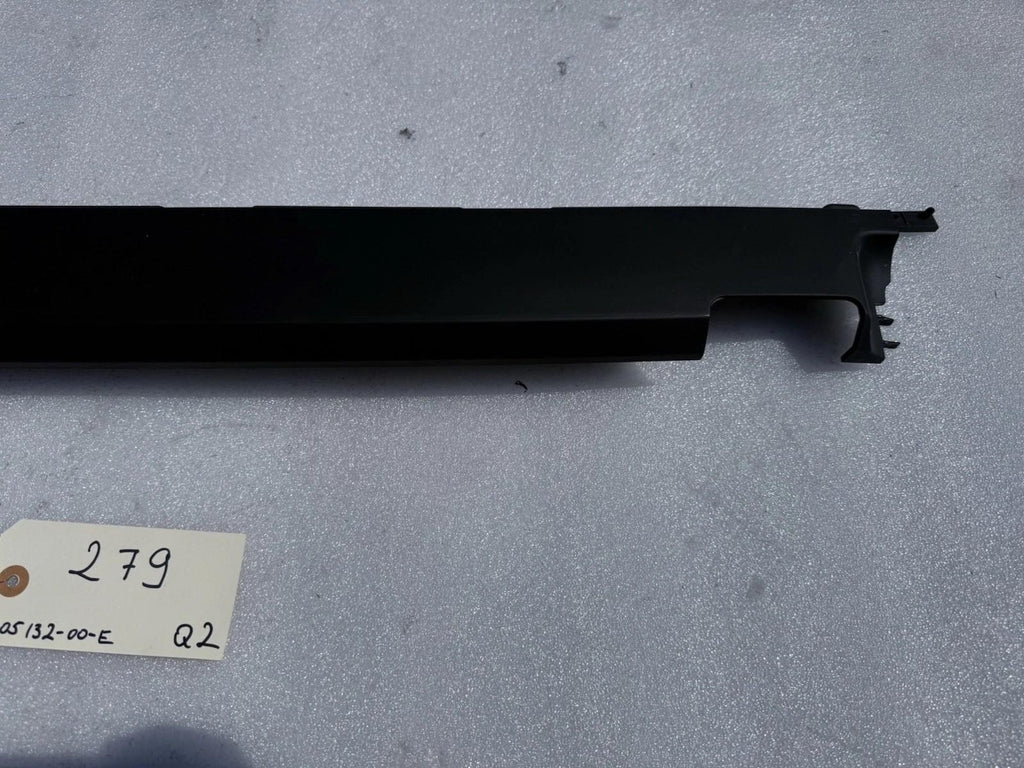 ♦️16-22 TESLA MODEL X REAR LEFT PLASTIC SPINE RACETRACK TRIM LH OEM, 110513200E