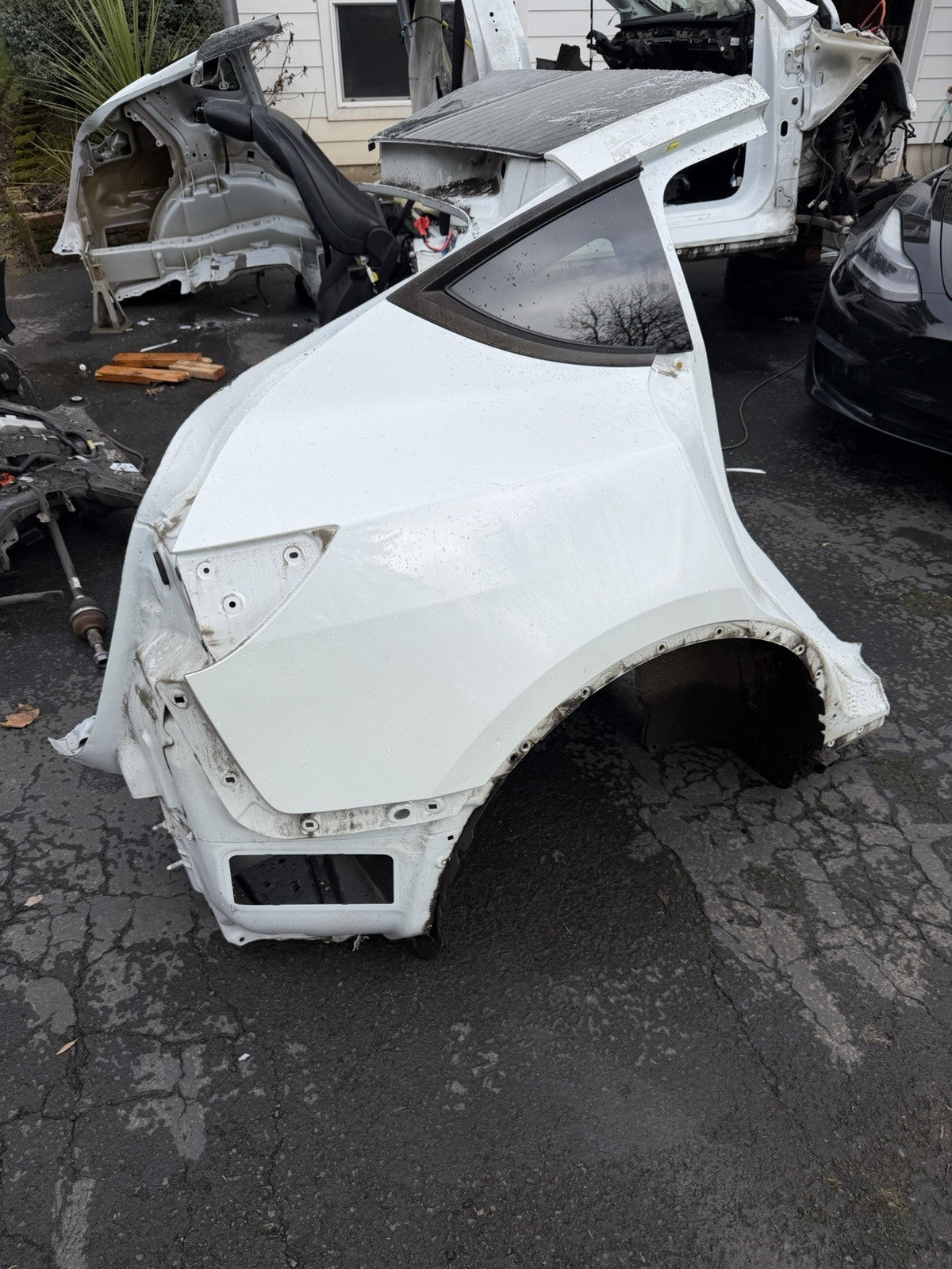 ♦️2020-2024 Tesla Model Y Rear Right Quarter Panel Structural Cutout White