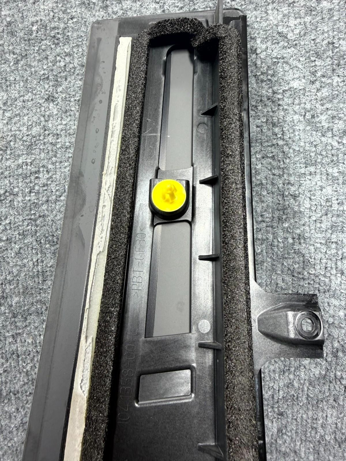 16-20 Tesla Model X Rear Right B Pillar Applique Molding Trim OEM 1041358-00-C