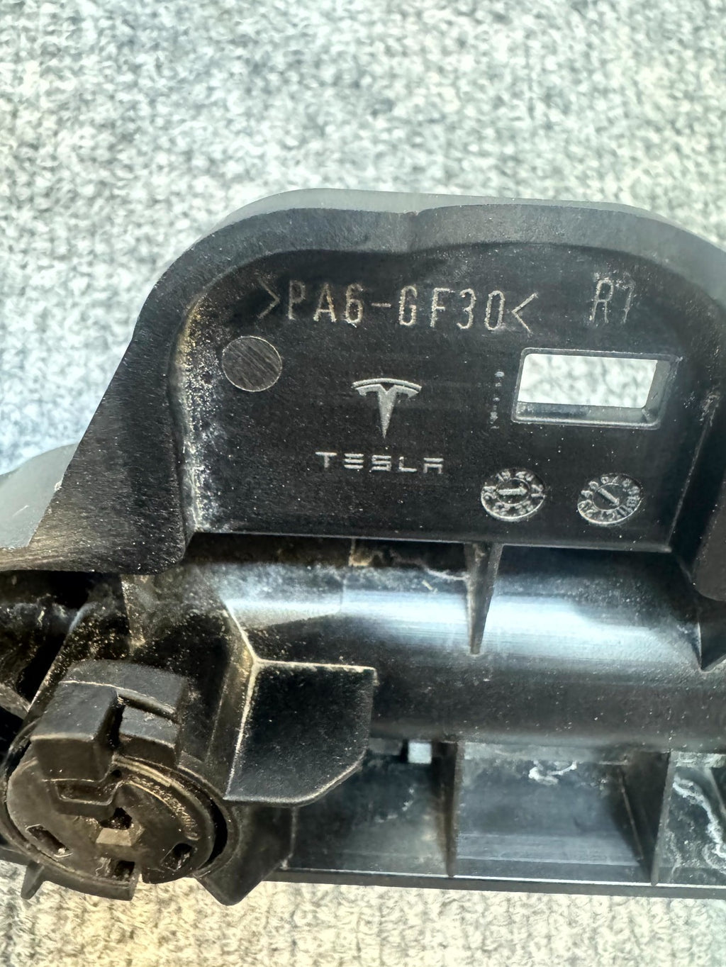 2020-2024 TESLA MODEL Y FRONT/REAR RIGHT EXTERIOR DOOR HANDLE OEM, 1528115-10-D