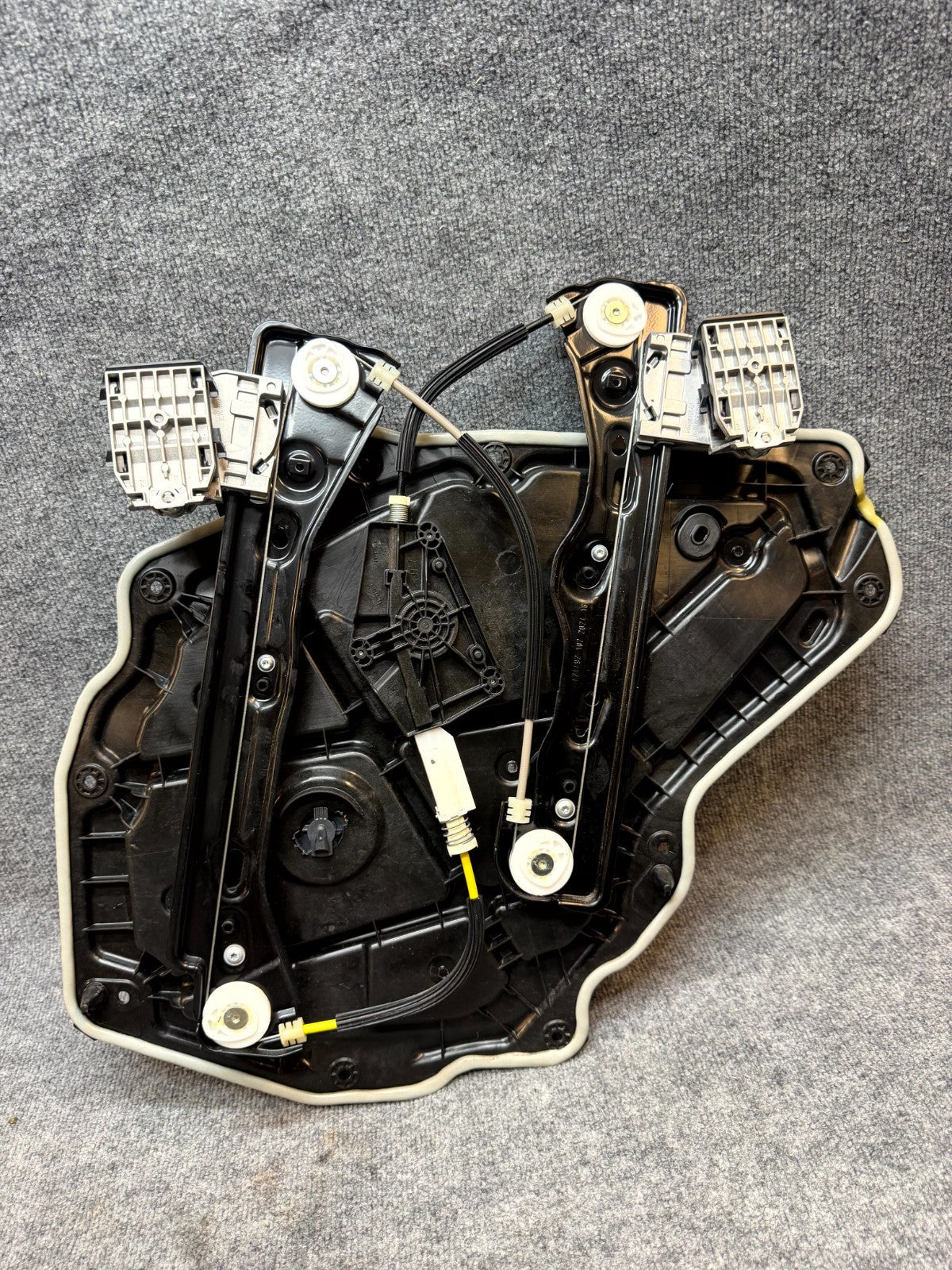 2020-2024 TESLA MODEL Y REAR LEFT DOOR WINDOW REGULATOR & MOTOR OEM, 149551201J