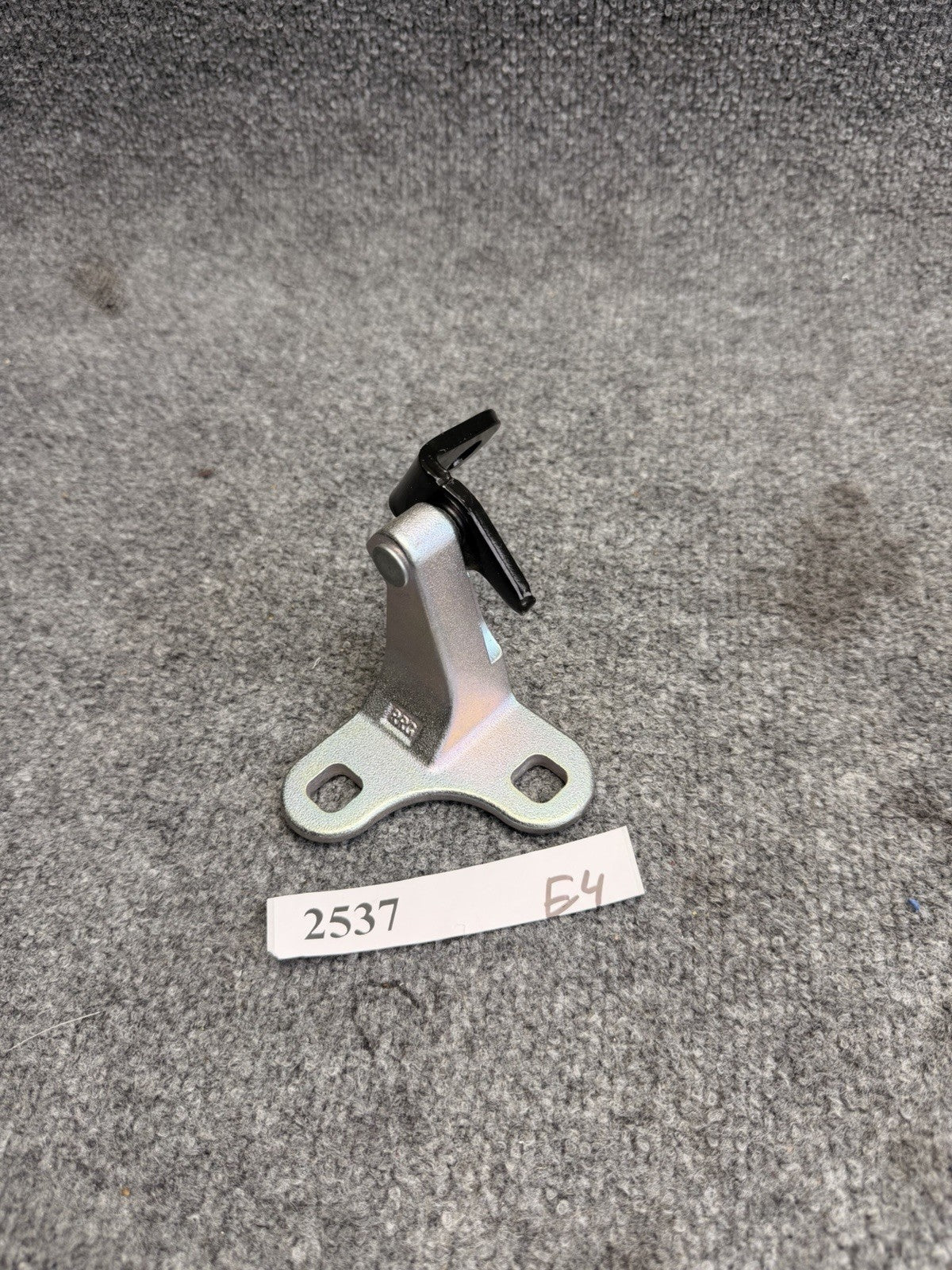 TESLA MODEL Y DOOR HINGE LOWER REAR RIGHT 2020-2022 2023 2024 1626080-00-B