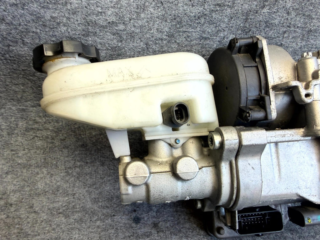♦️12-20 TESLA MODEL S BRAKE BOOSTER MASTER CYLINDER W/ RESERVOIR OEM, 103712300B