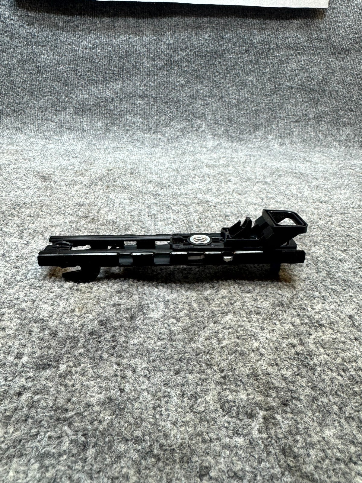 17-23 TESLA MODEL 3 FRONT LEFT/RIGHT SEAT BELT HEIGHT ADJUSTER OEM, 1068130-01-B