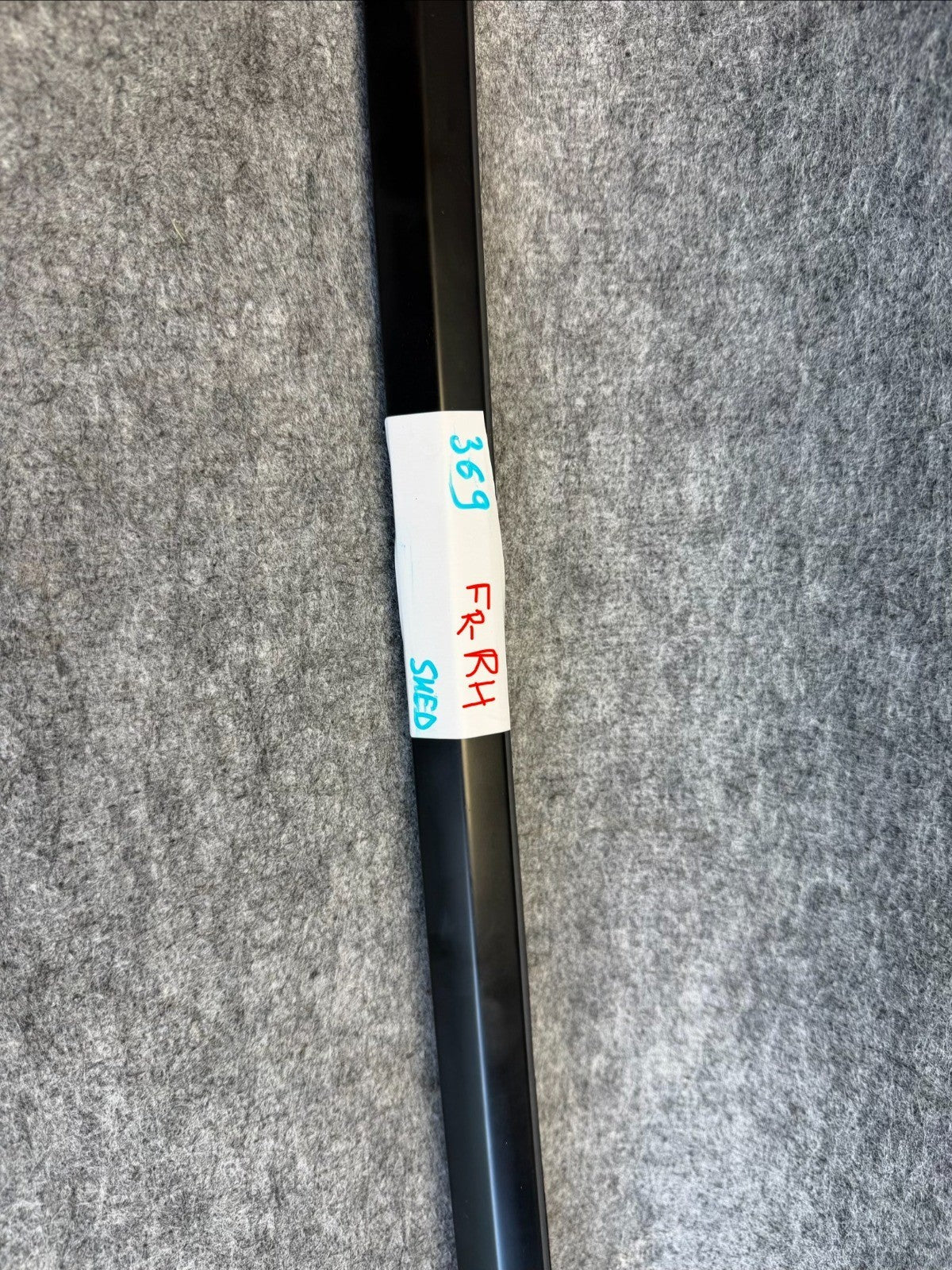♦️17–23 TESLA MODEL 3 FRONT LEFT SIDE DOOR MOLDING TRIM STRIP OEM, 1080681-00-H
