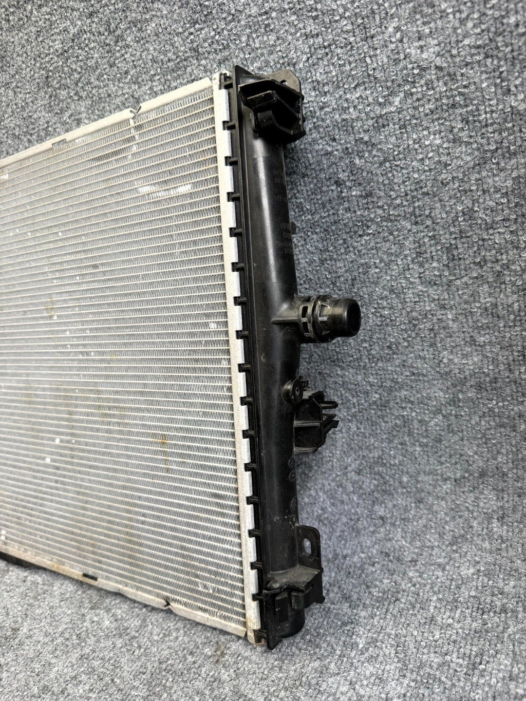2017 - 2023 TESLA MODEL 3 ENGINE COOLANT COOLING RADIATOR OEM, 1494175-00-A