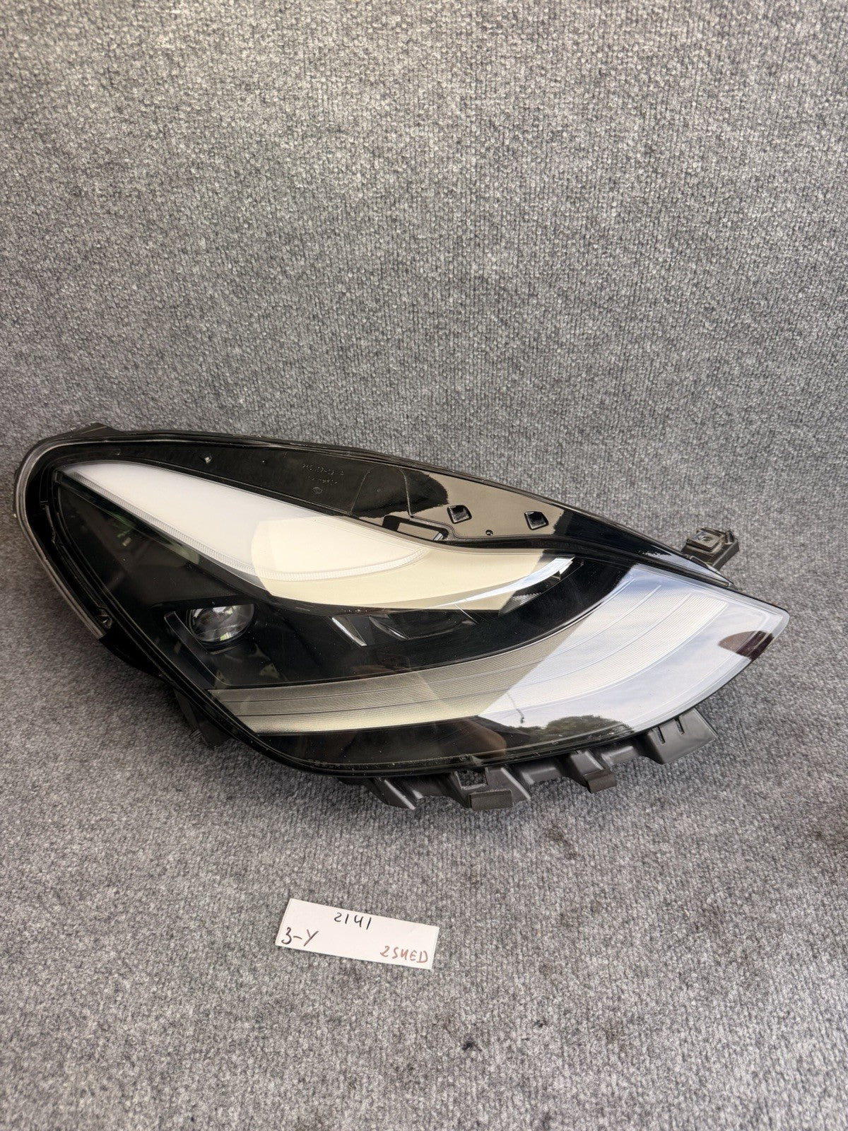 20-24 Tesla Model 3-Y Front Right Headlight Projector Headlamp RH 1514953-00-E