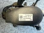 ♦️2017-2023 TESLA MODEL 3 Y RIGHT PASSENGER SIDE BRAKE CALIPER OEM, 1044624-00-H