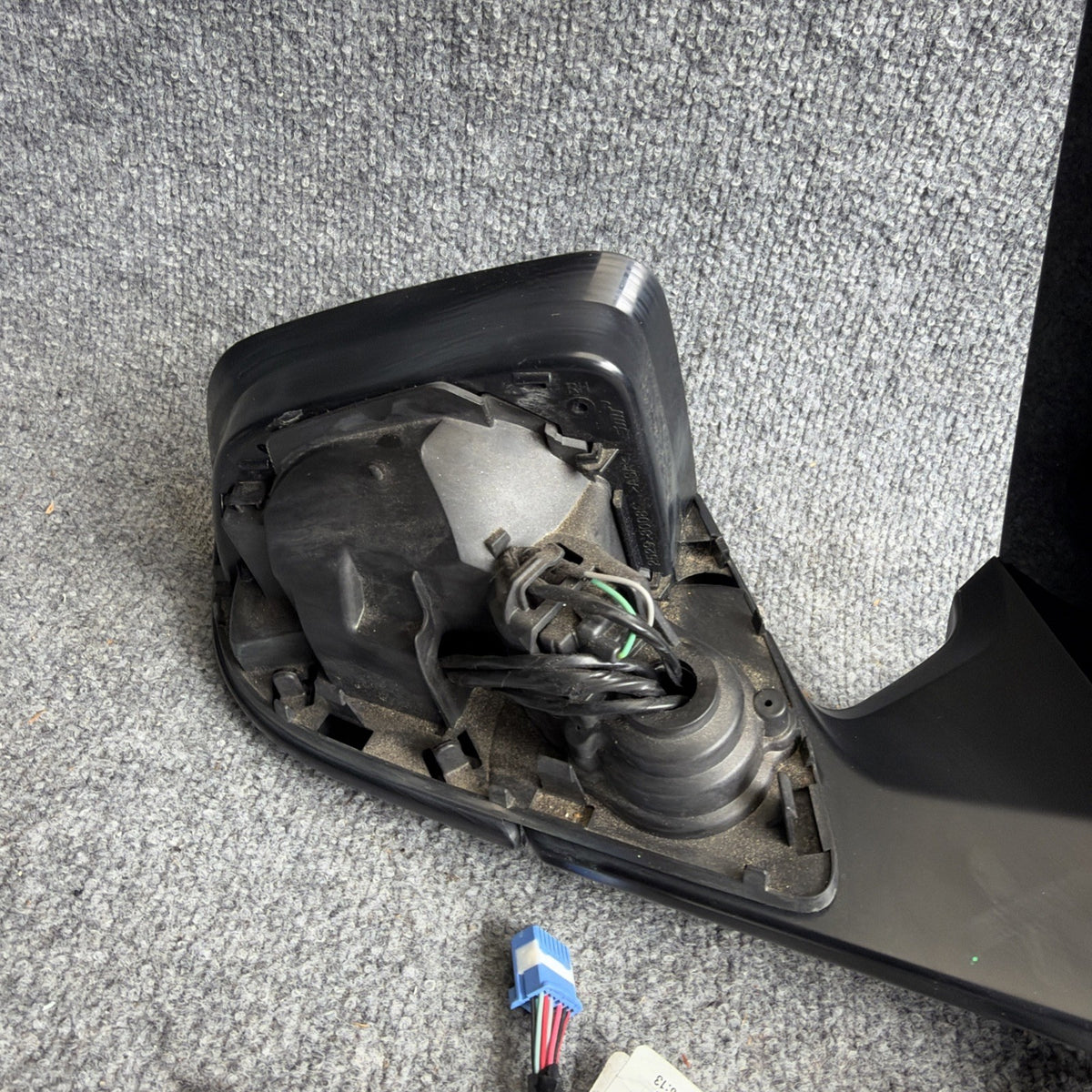 2020-2024 Tesla Model Y Front Right Passenger Side Door Mirror 1594112-00-B OEM