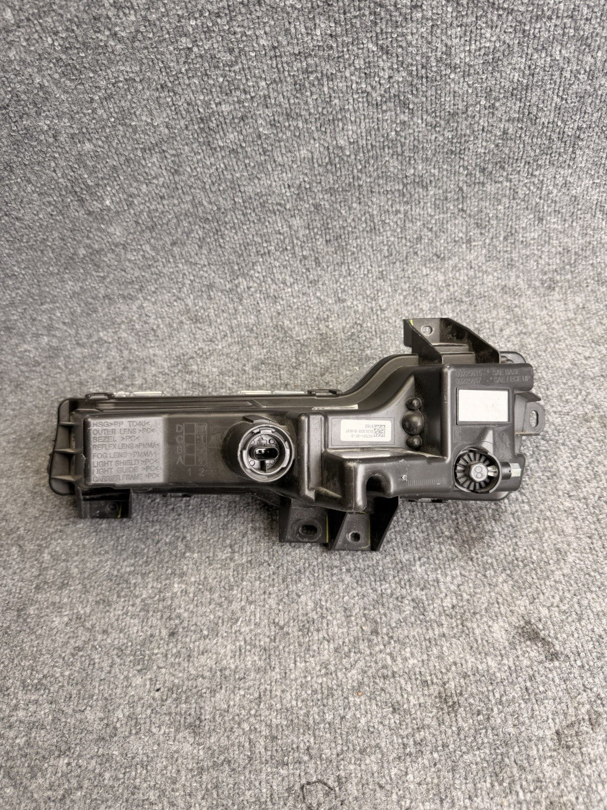 OEM 2018 - 2023 Tesla Model 3 Y Right RH 3 Pin LED Fog Light Lamp 1507931-00-D