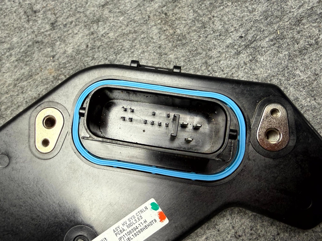 ♦️17-23 TESLA MODEL 3 HIGH VOLTAGE BATTERY CONTROLLER BRACKET OEM, 1106394-11-H