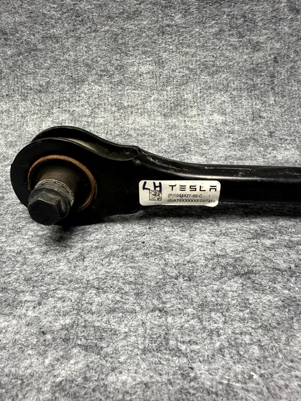 ♦️2017 - 2023 TESLA MODEL 3 REAR LEFT SIDE UPPER CONTROL ARM OEM, 1044427-00-C