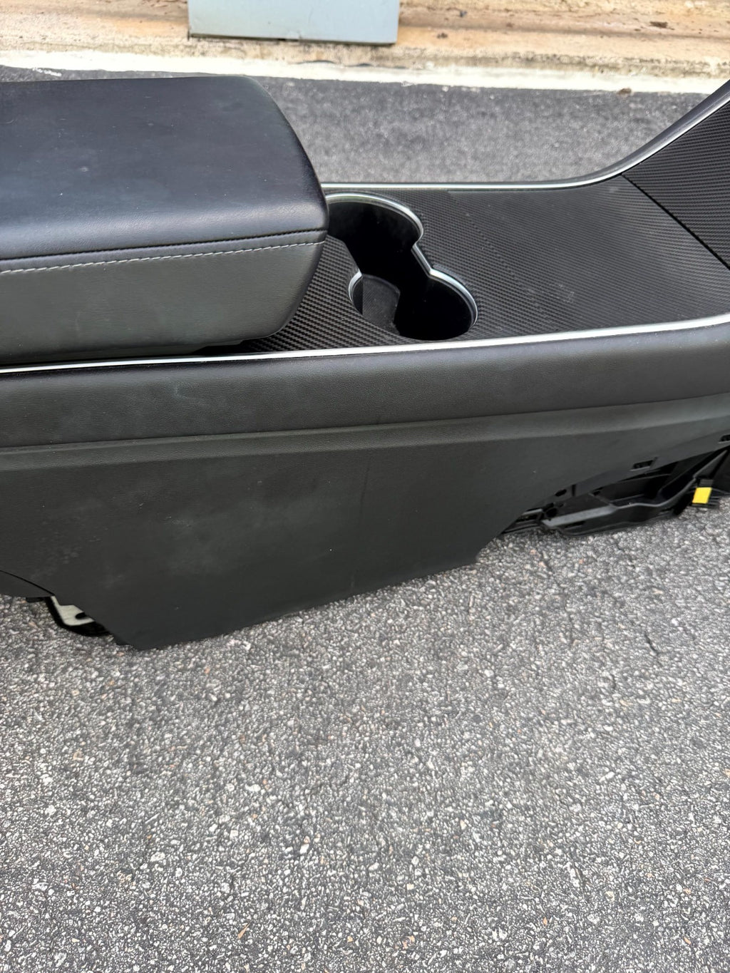 2017 – 2023 TESLA MODEL 3 FRONT CENTER CONSOLE ARMREST OEM, 1755501-99-A