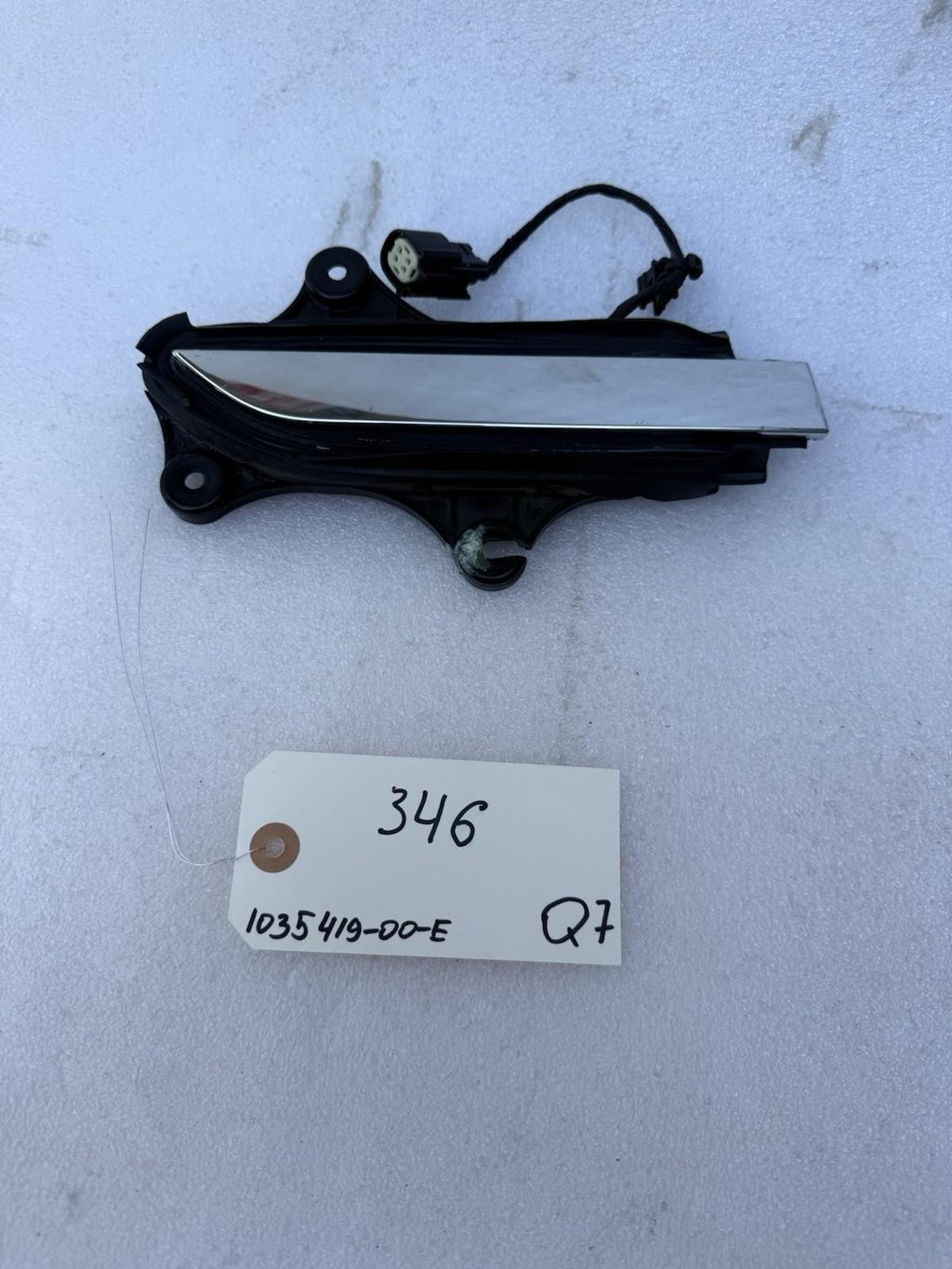 ♦️2016-2020 TESLA MODEL X REAR RIGHT PASSENGER SIDE DOOR HANDLE OEM, 104515899C