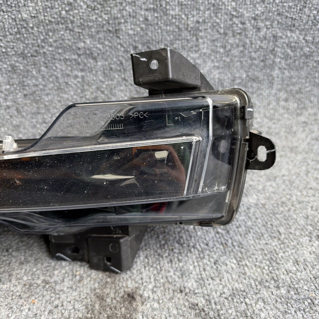 2017 - 2023 TESLA MODEL 3 FRONT BUMPER LEFT SIDE FOG LIGHT LAMP OEM 107738900F