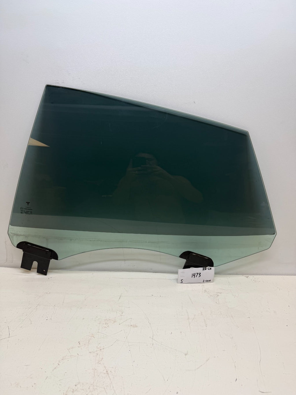 2012-2020 Tesla Model S Rear Left Driver Side Door Window Glass 43R-001074