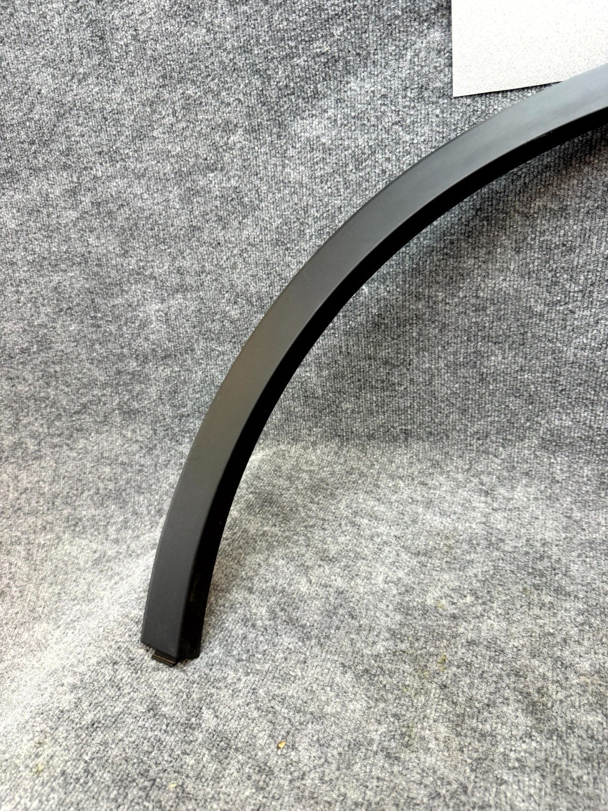 2020 - 2024 TESLA MODEL Y FRONT RIGHT SIDE WHEEL FLARE MOLDING OEM, 1494162-00-C