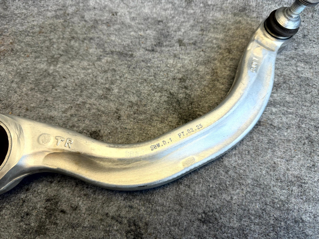 ♦️17-23 TESLA MODEL 3 FRONT RIGHT SIDE LOWER CONTROL ARM OEM, 044341-00-D