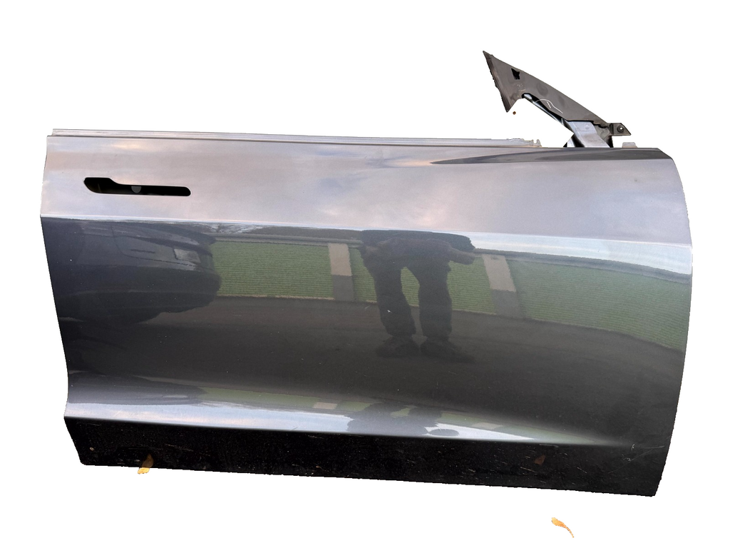 ♦️2017 - 2023 TESLA MODEL 3 FRONT RIGHT SIDE DOOR SHELL PANEL OEM, 1081420-E0-D
