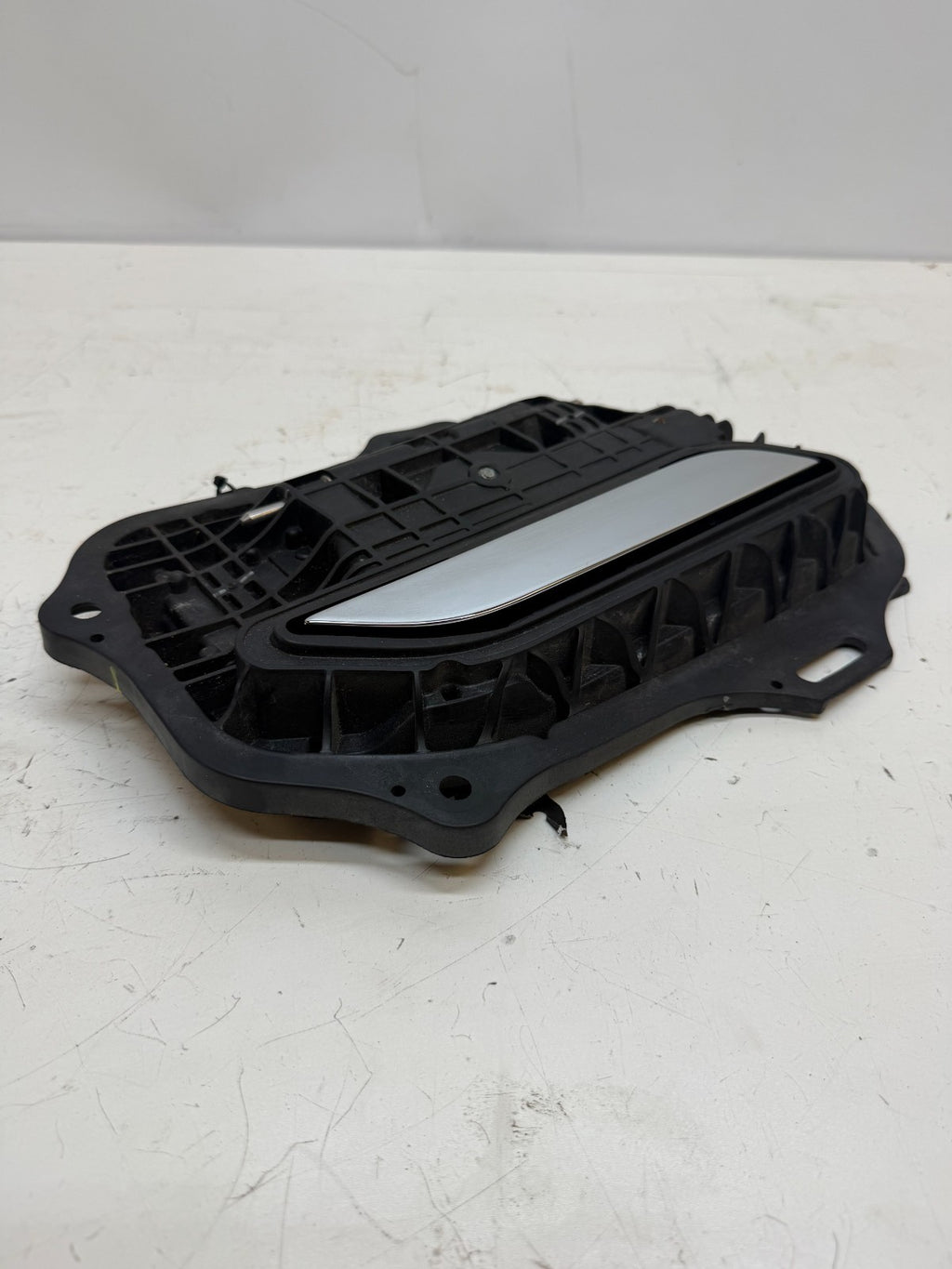 2012-2020 Tesla Model S Rear Right Side Exterior Door Handle Outer 1007729