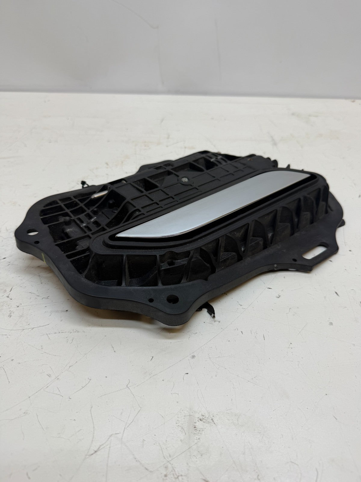 2012-2020 Tesla Model S Rear Right Side Exterior Door Handle Outer 1007729