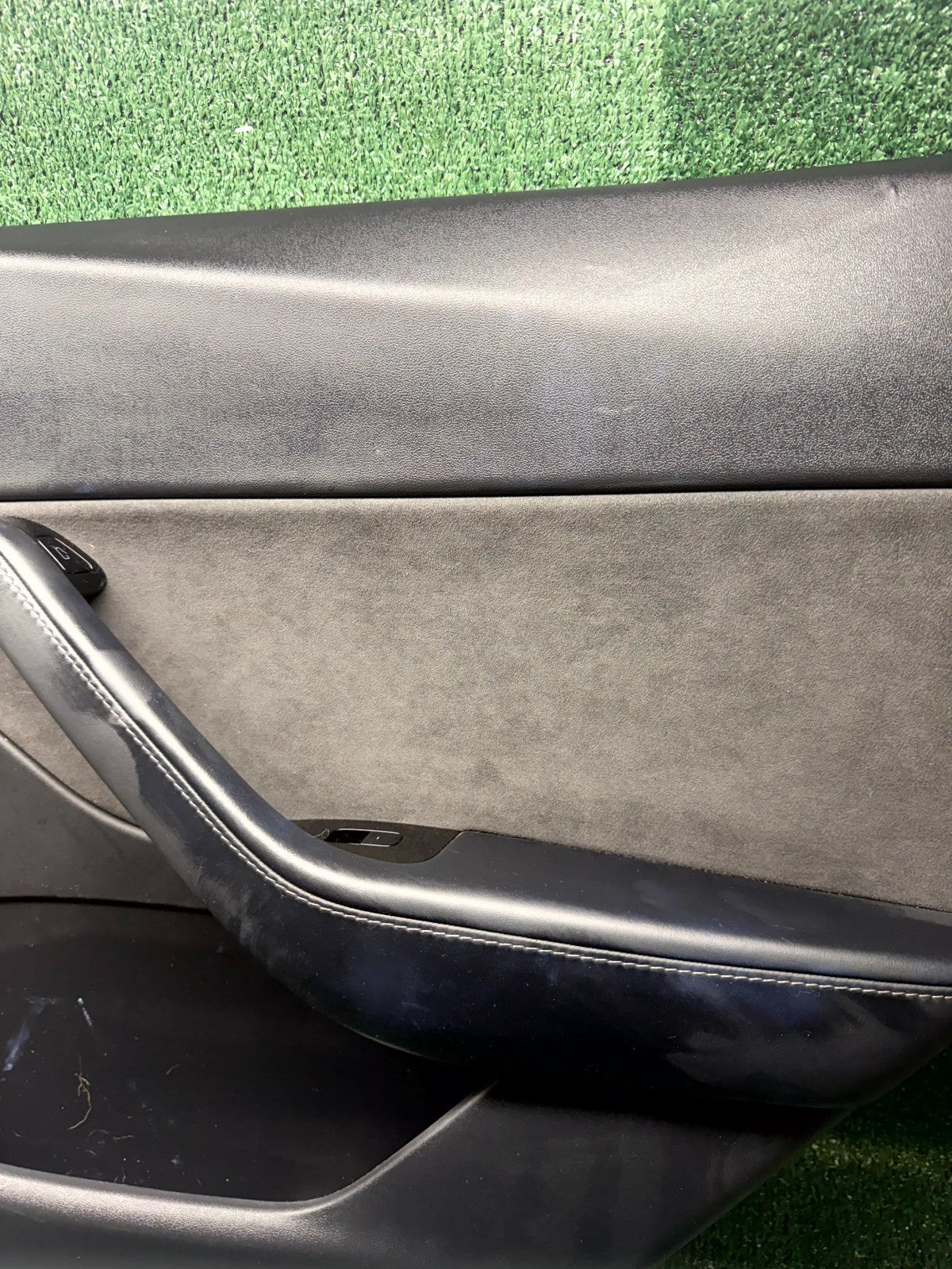♦️2020 - 2023 TESLA MODEL Y REAR RIGHT SIDE DOOR PANEL TRIM OEM, 14983886-00-A