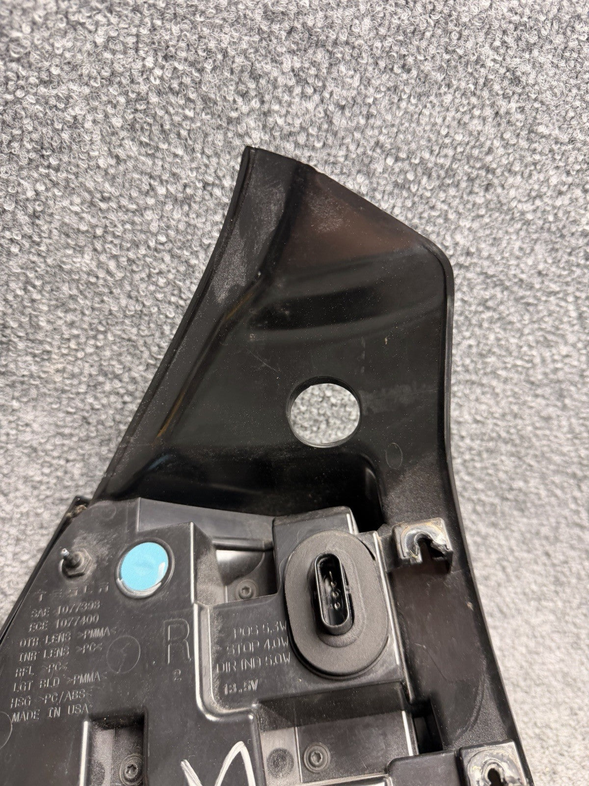 2020-2024 Tesla Model Y Right Passenger Side Taillight Quarter Mounted 3 Pin OEM
