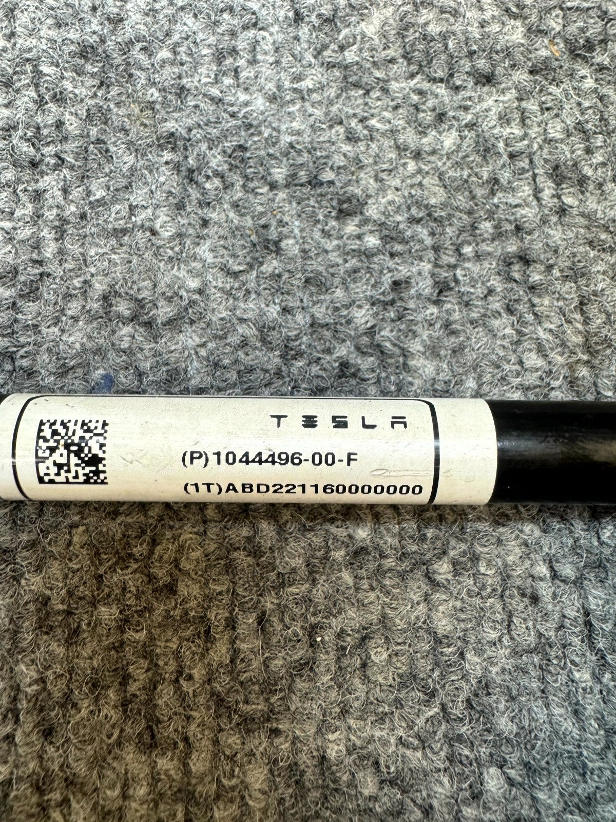 2017 - 2023 TESLA MODEL 3 REAR RIGHT SIDE STABILIZER BAR LINK OEM, 1044496-00-F