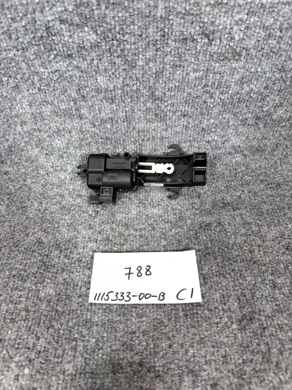 16-23 Tesla Model X Front Right Side Door Lock Release Actuator OEM, 111533300-B